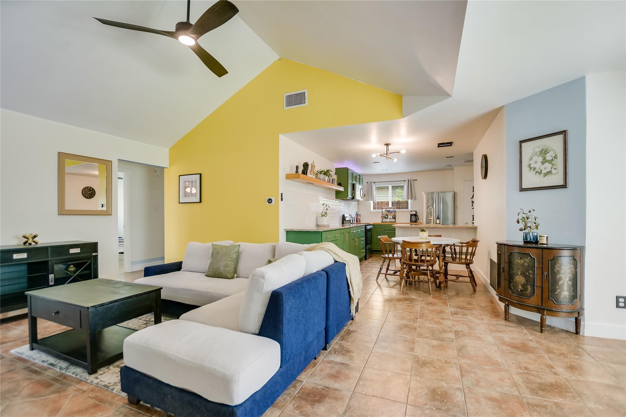 4702 Crest Oak RD — photo 3