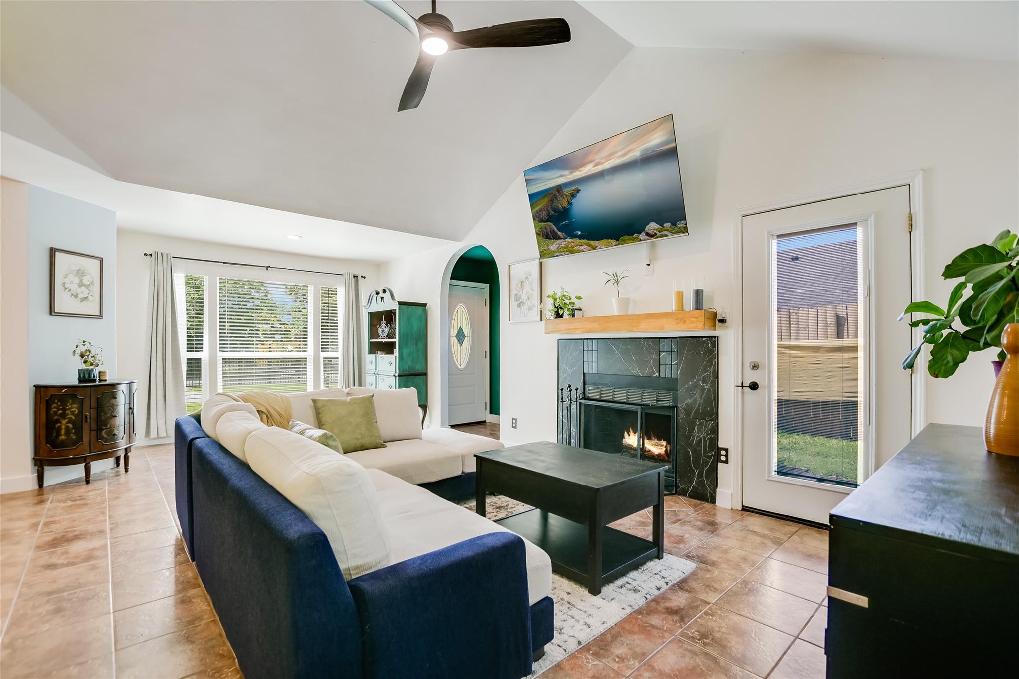 4702 Crest Oak RD — photo 4