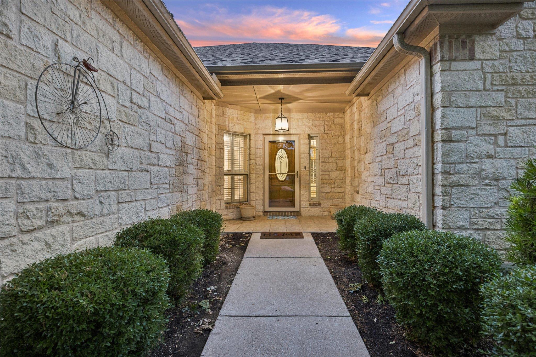 300 Brazos DR — photo 3