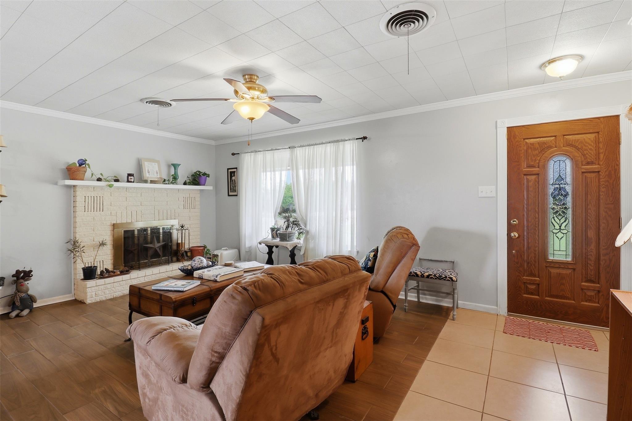 241 Hilltop DR — photo 3