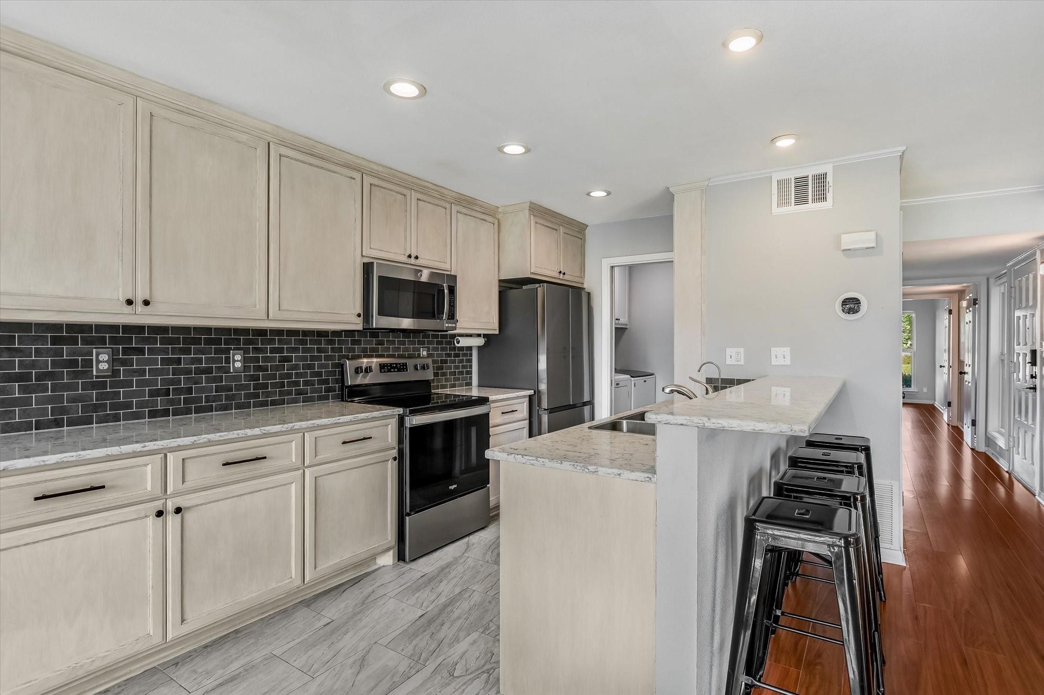 100 Lido CIR #G1 — photo 5