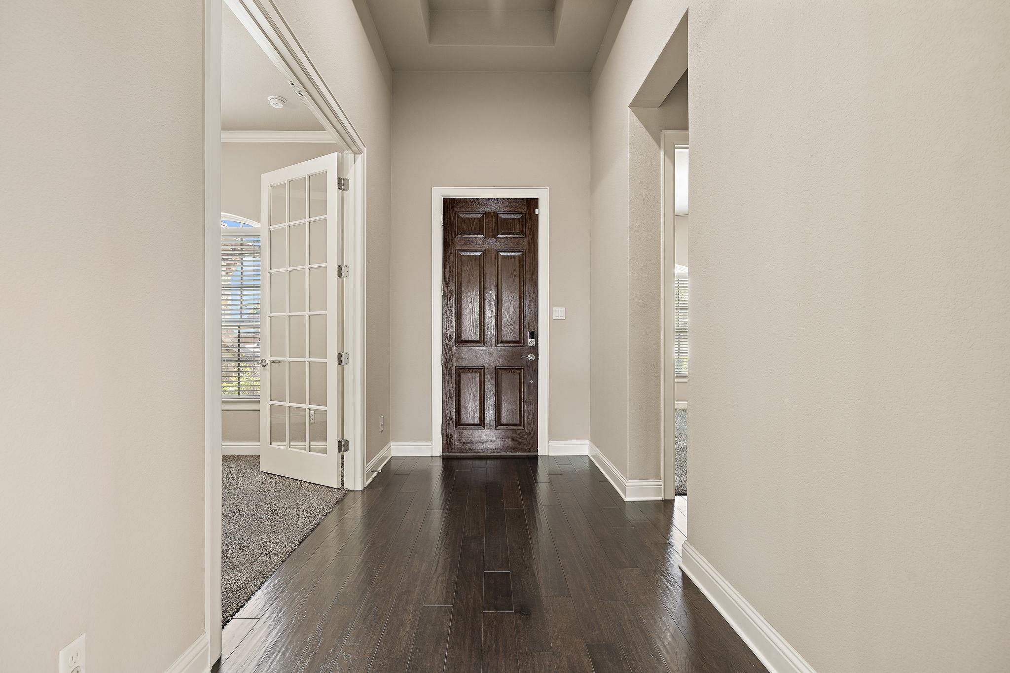 6901 Leonardo DR — photo 4