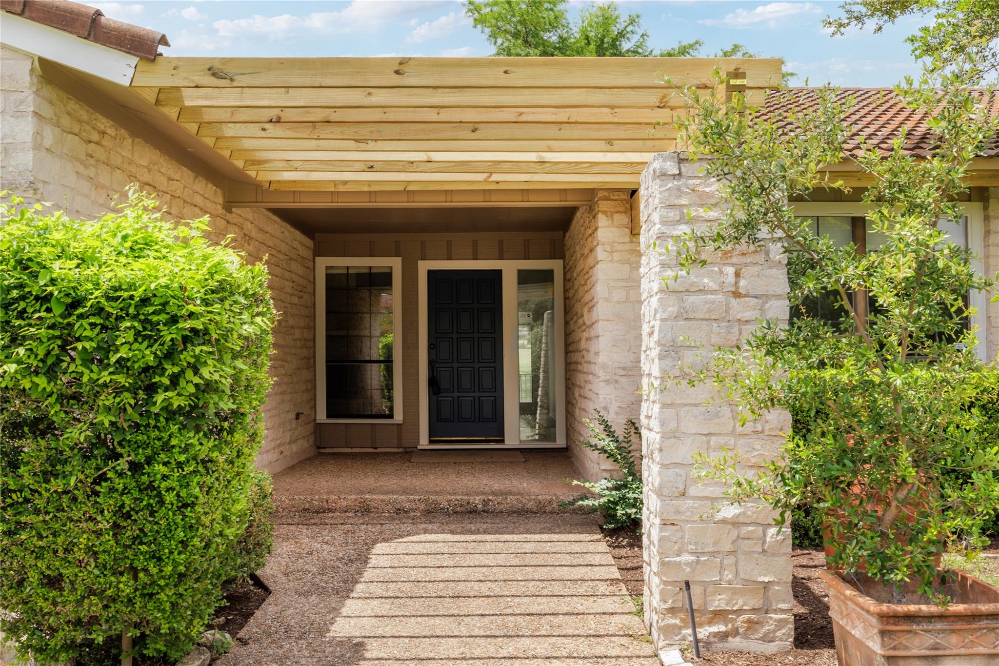 611 Lido ST — photo 3