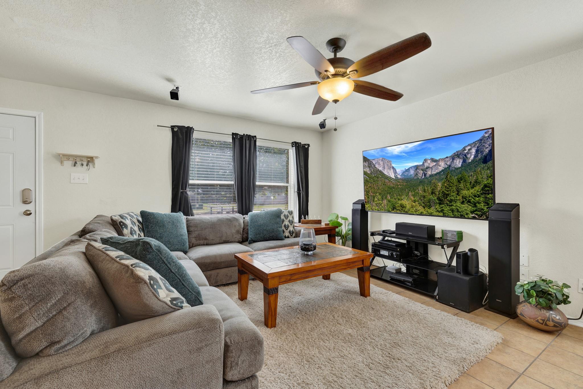603 Crossing DR — photo 3