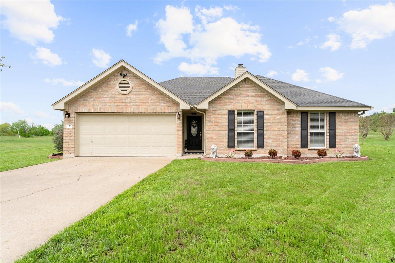 125 Fairway CT — photo 3