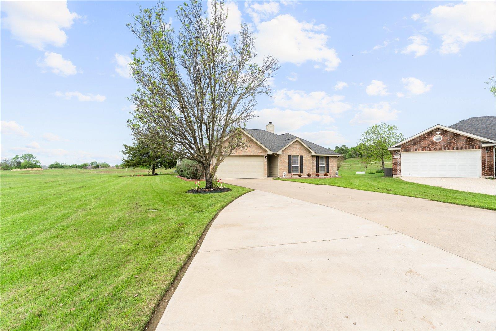 125 Fairway CT — photo 4