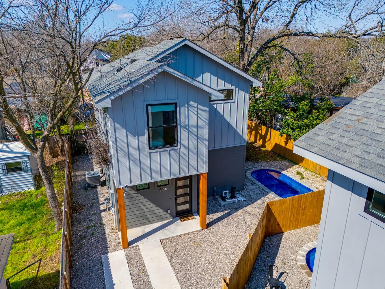 910 Tillery ST #B — photo 3