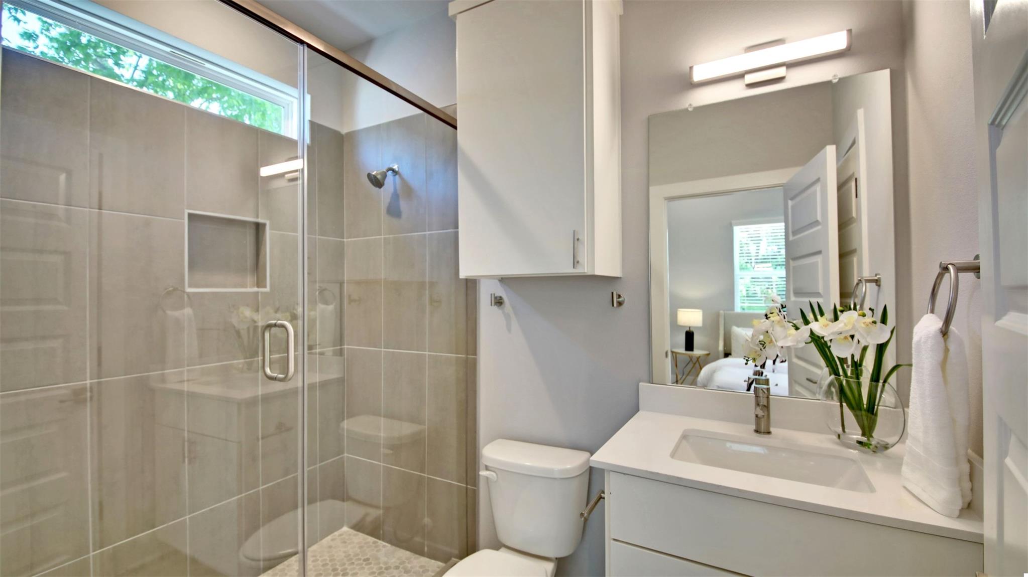 7601 Carver Ave #2 — photo 4