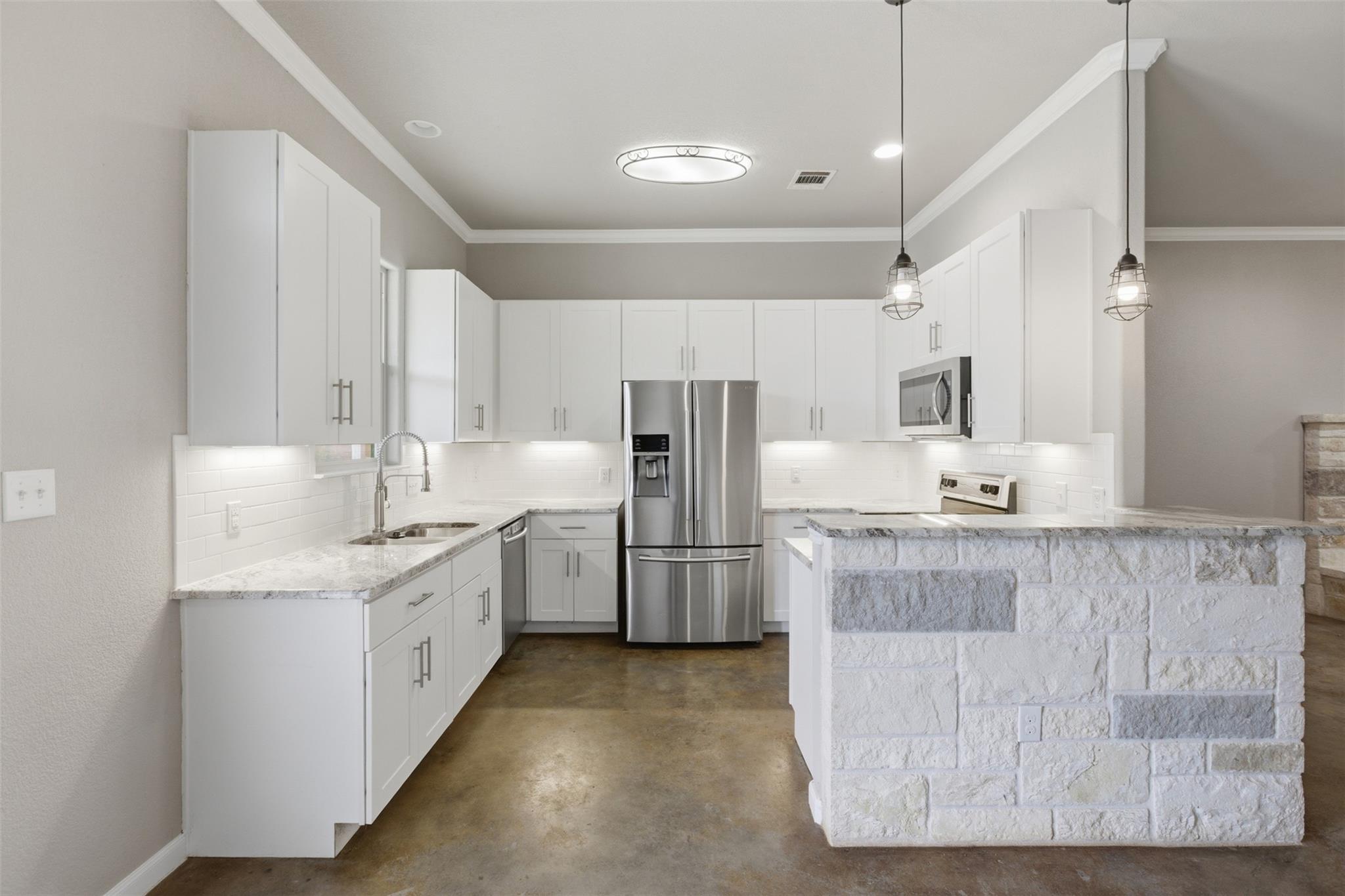 182 Waipahoehoe DR — photo 4