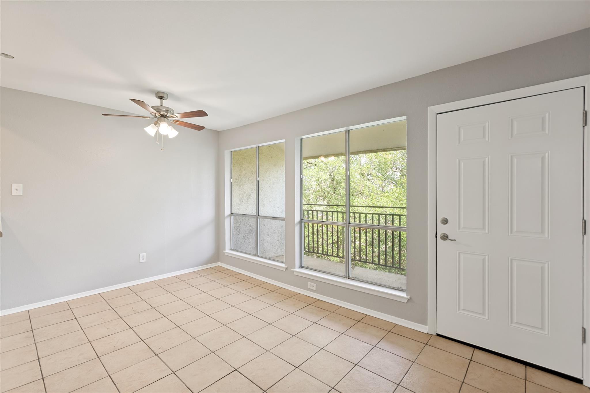 6910 Hart LN #414 — photo 4