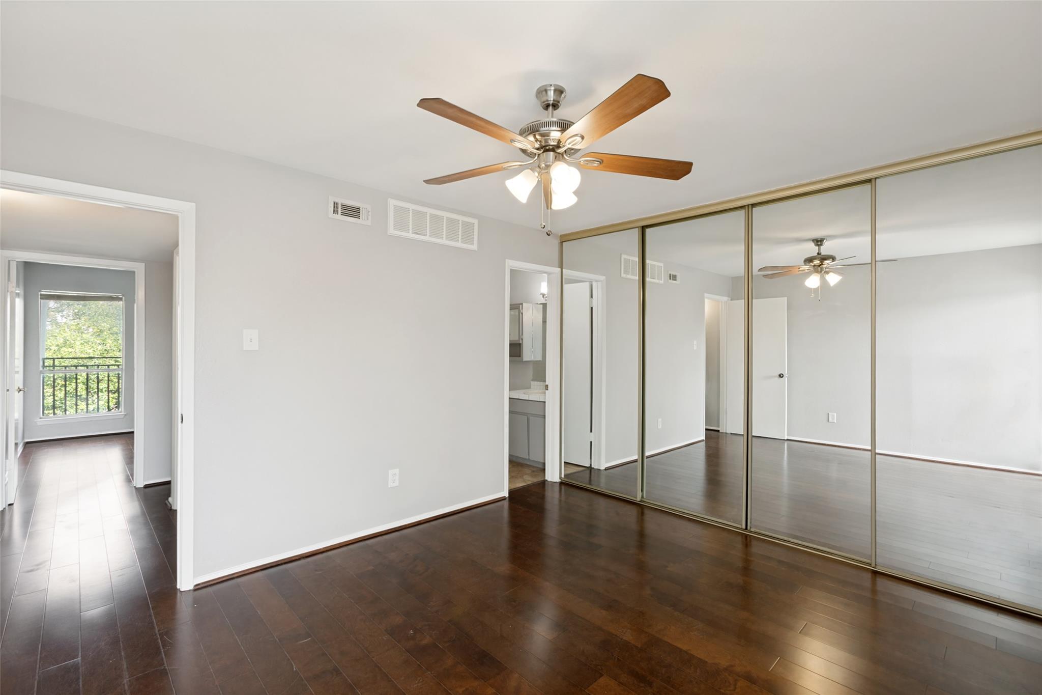 6910 Hart LN #414 — photo 5