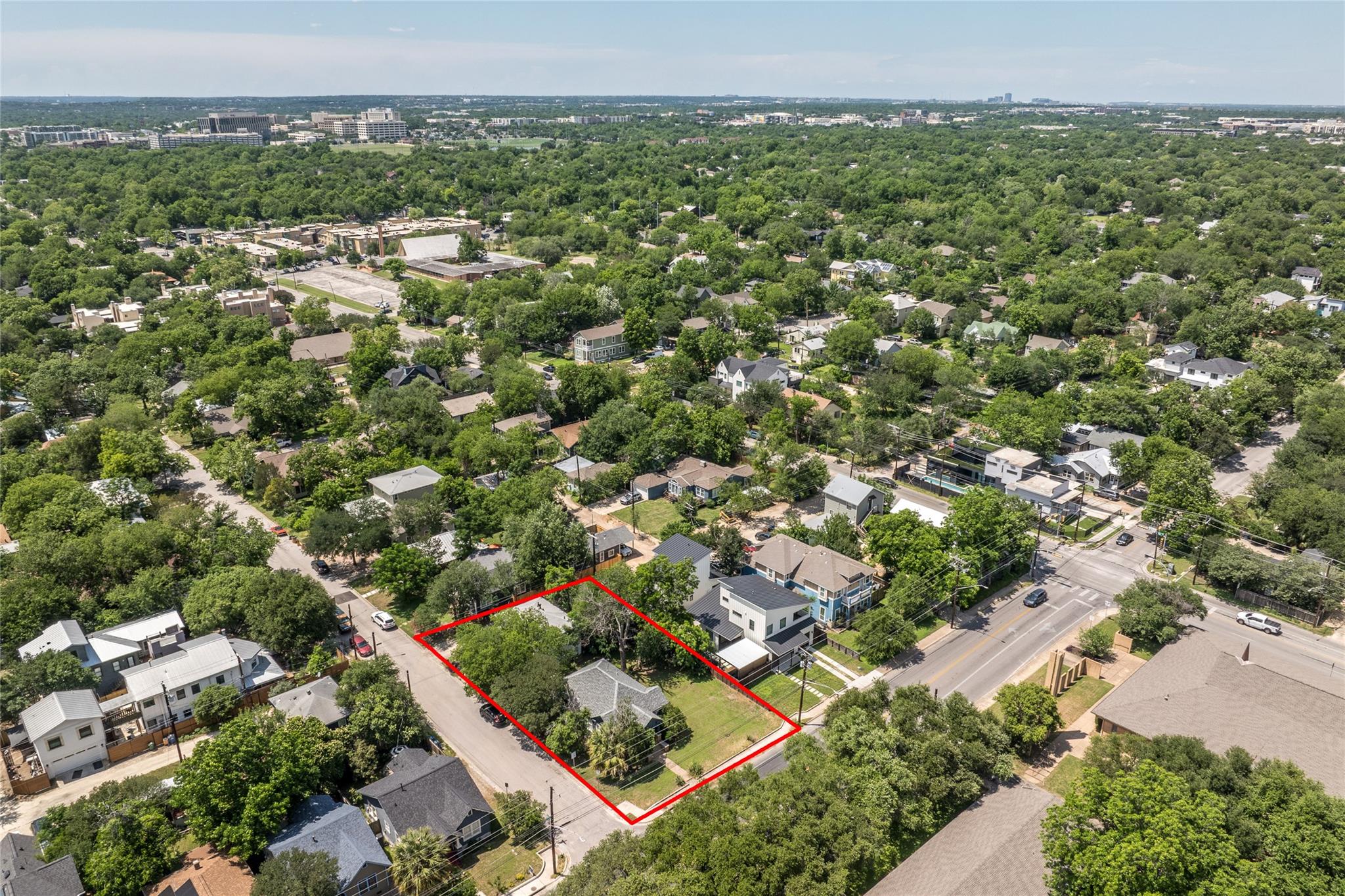 4414 Red River ST — photo 3