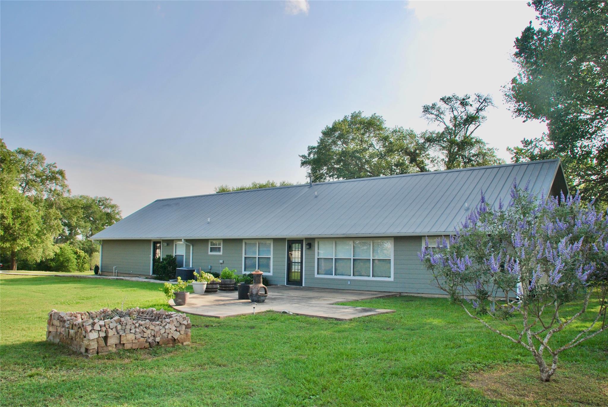 3545 I 10 Frontage RD — photo 3