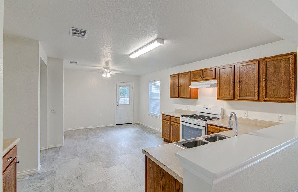 7505 Aspen Brook DR — photo 4
