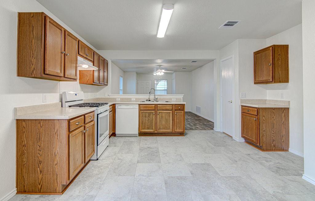 7505 Aspen Brook DR — photo 5