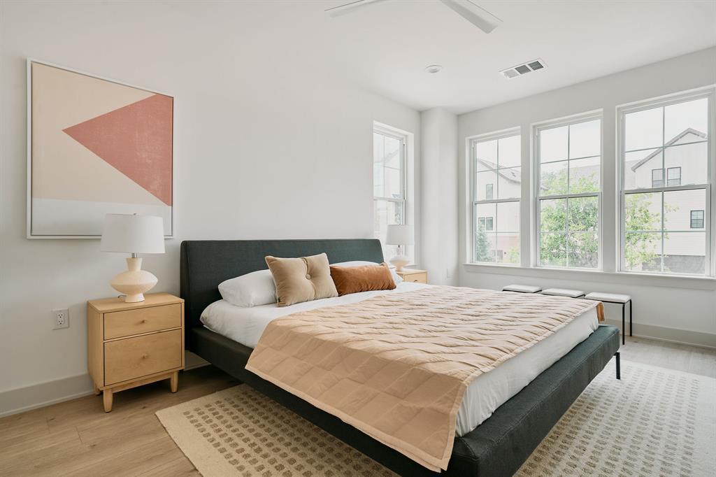 2209 woodland Ave #401 — photo 5