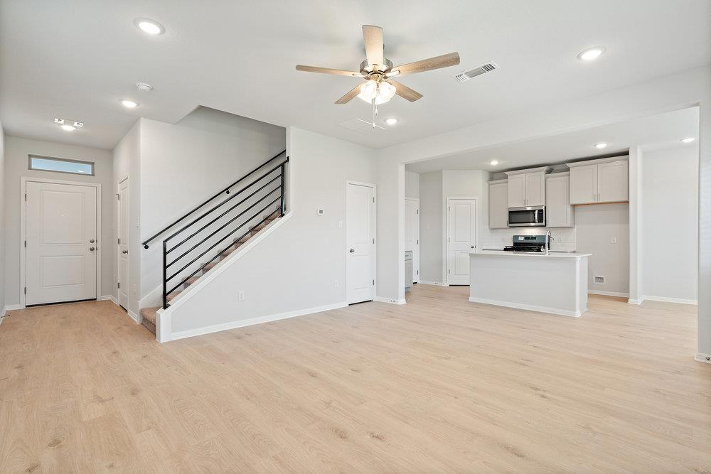 335 Young ST — photo 3