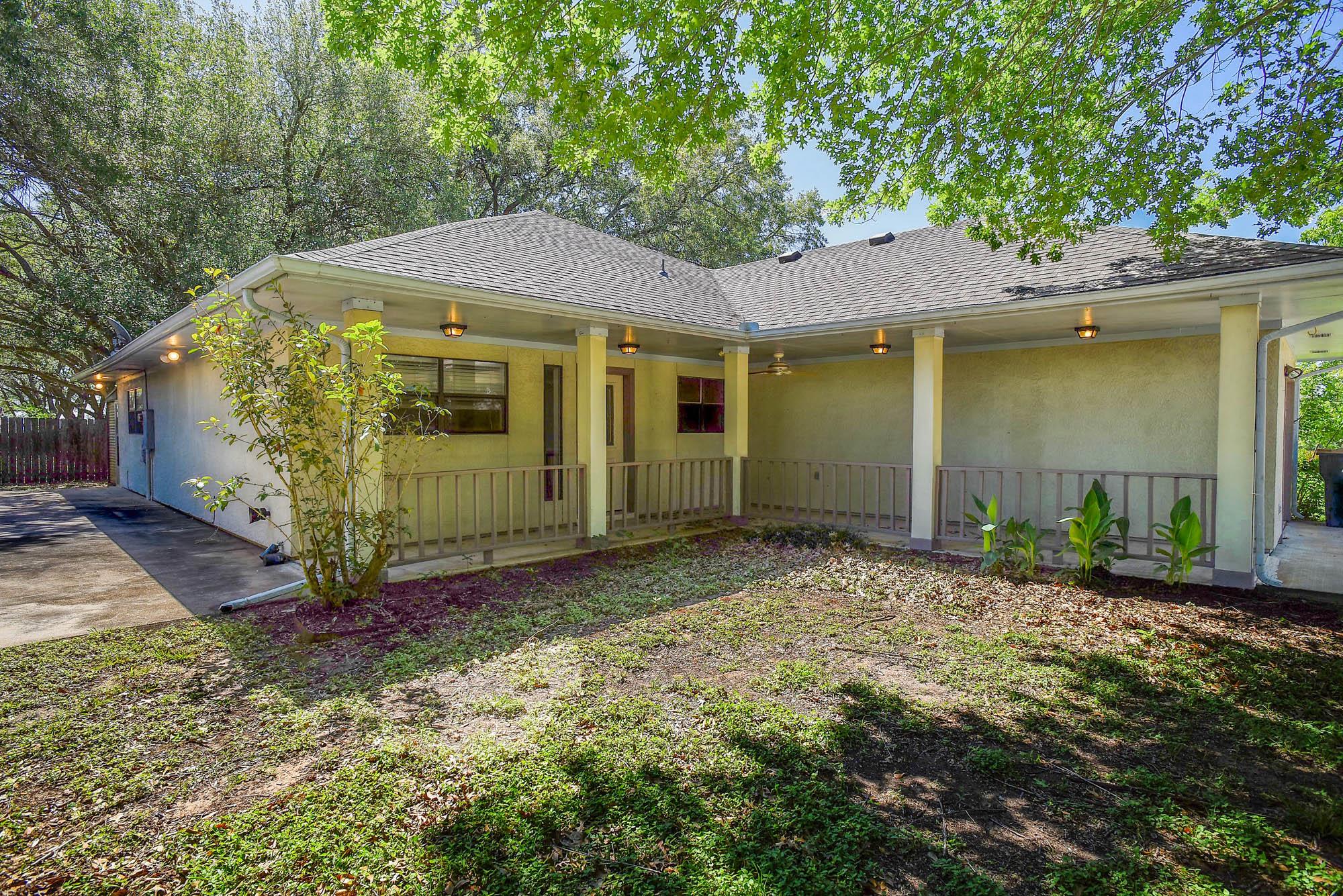 504 Leah LN — photo 3