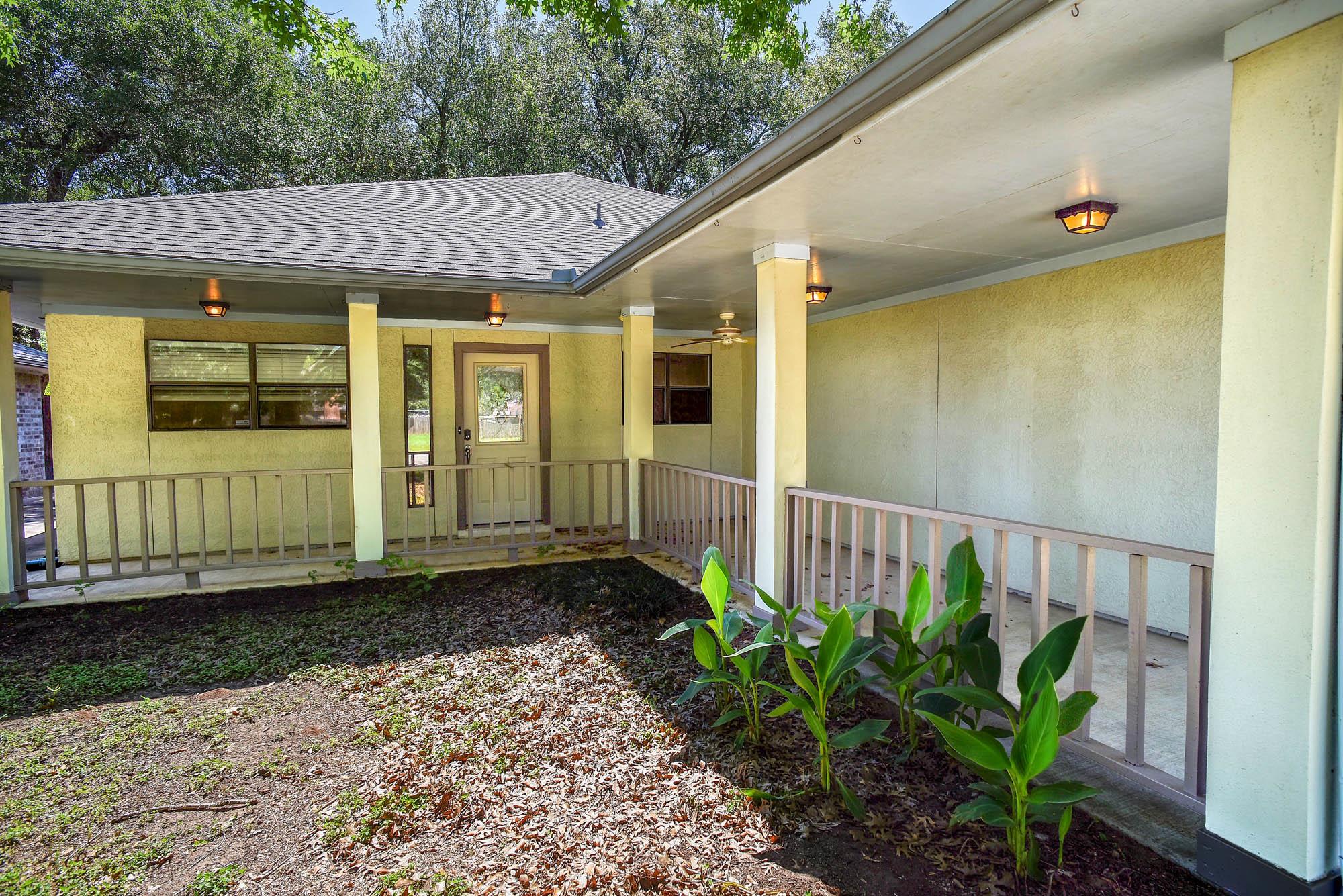 504 Leah LN — photo 4