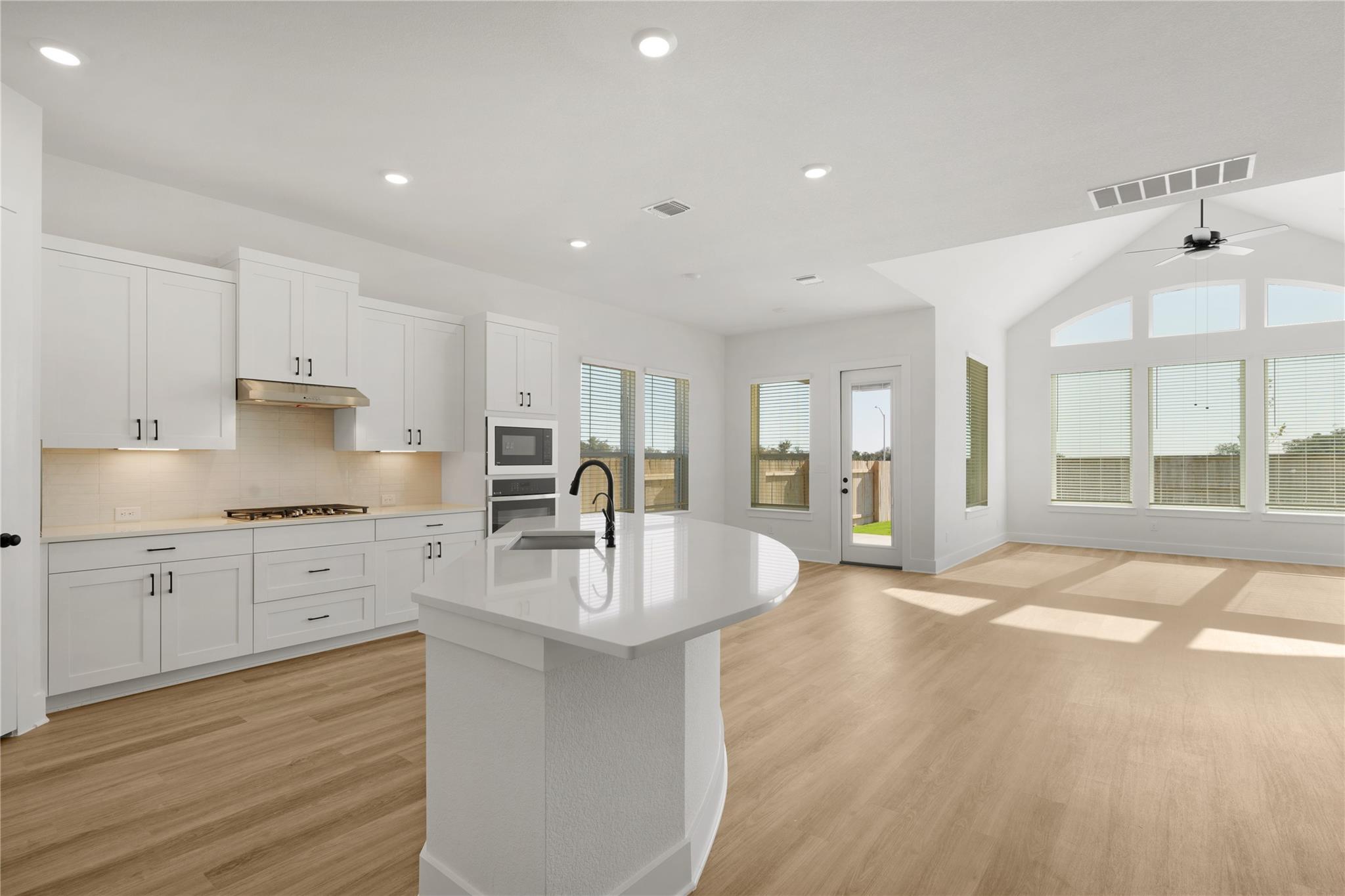 4733 Regents PL — photo 5