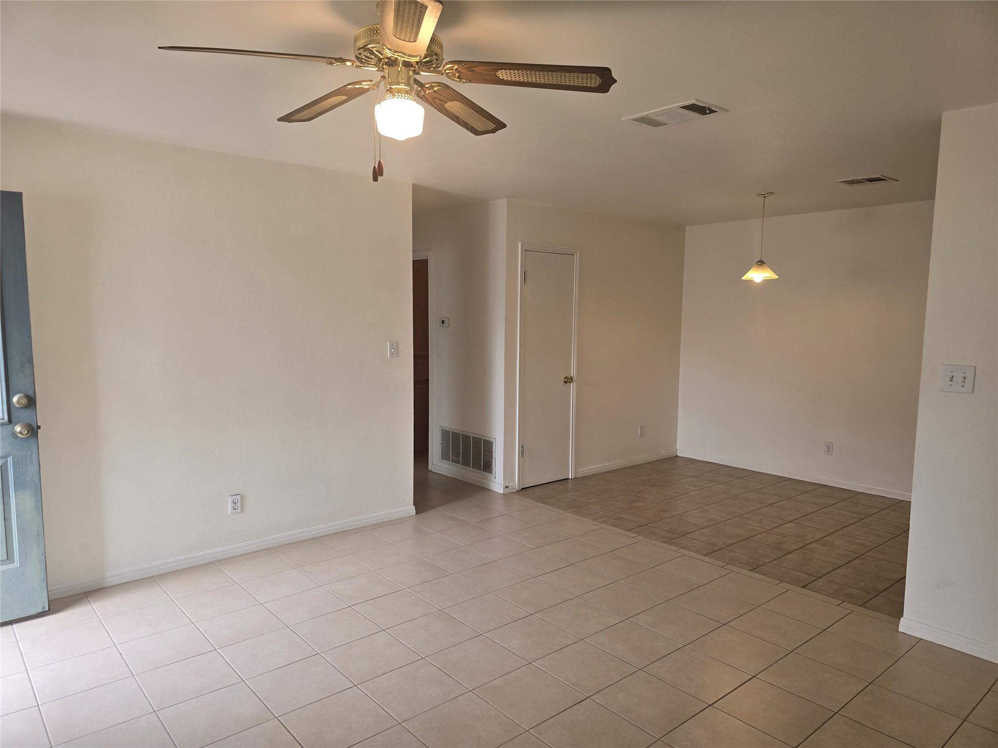 1915 Alex Ave #B — photo 4
