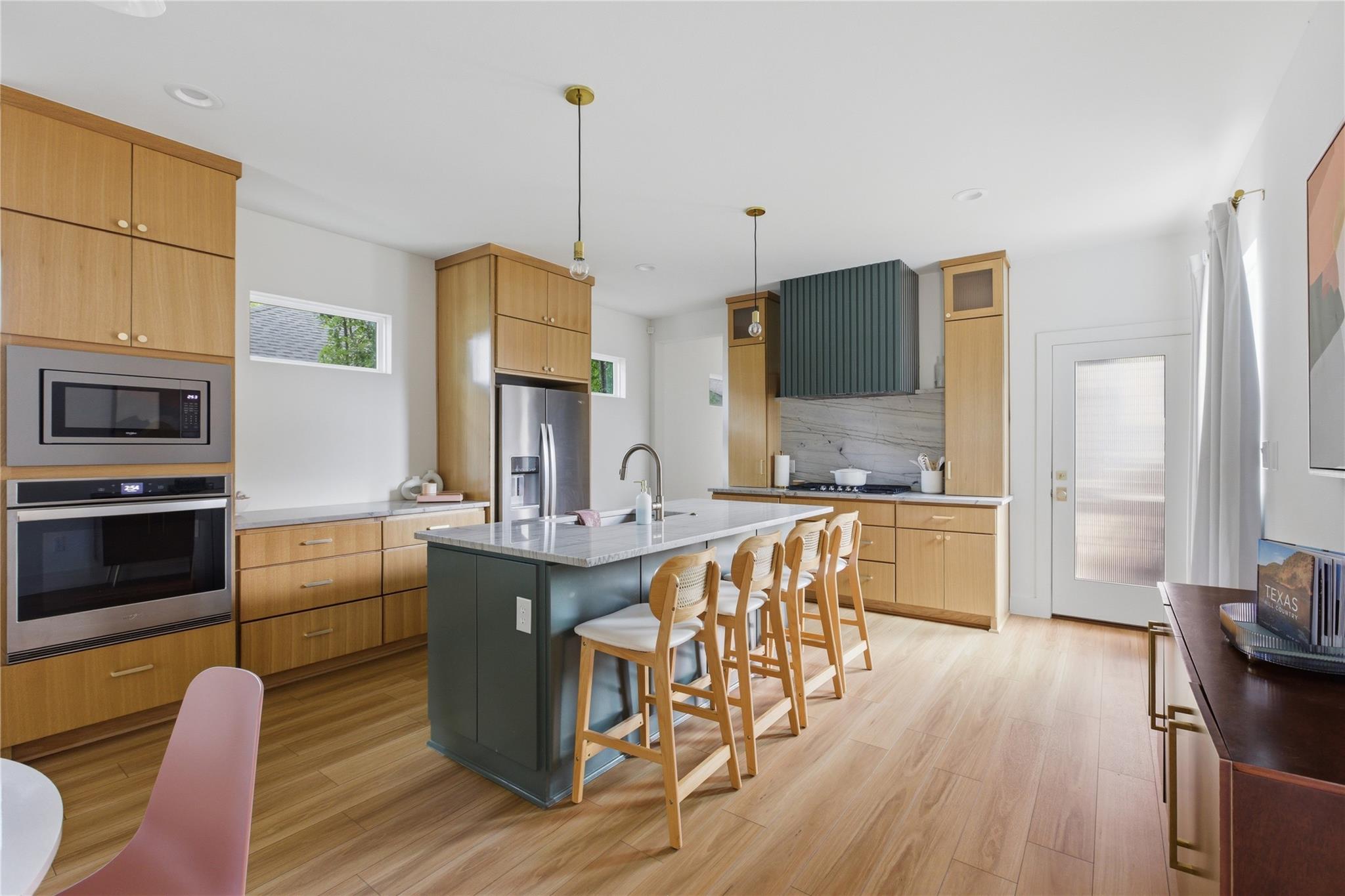 1001 Scenic DR — photo 3