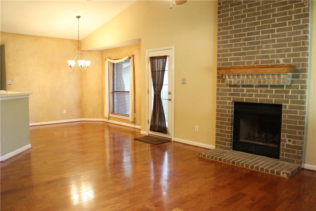 7422 Dallas DR — photo 3