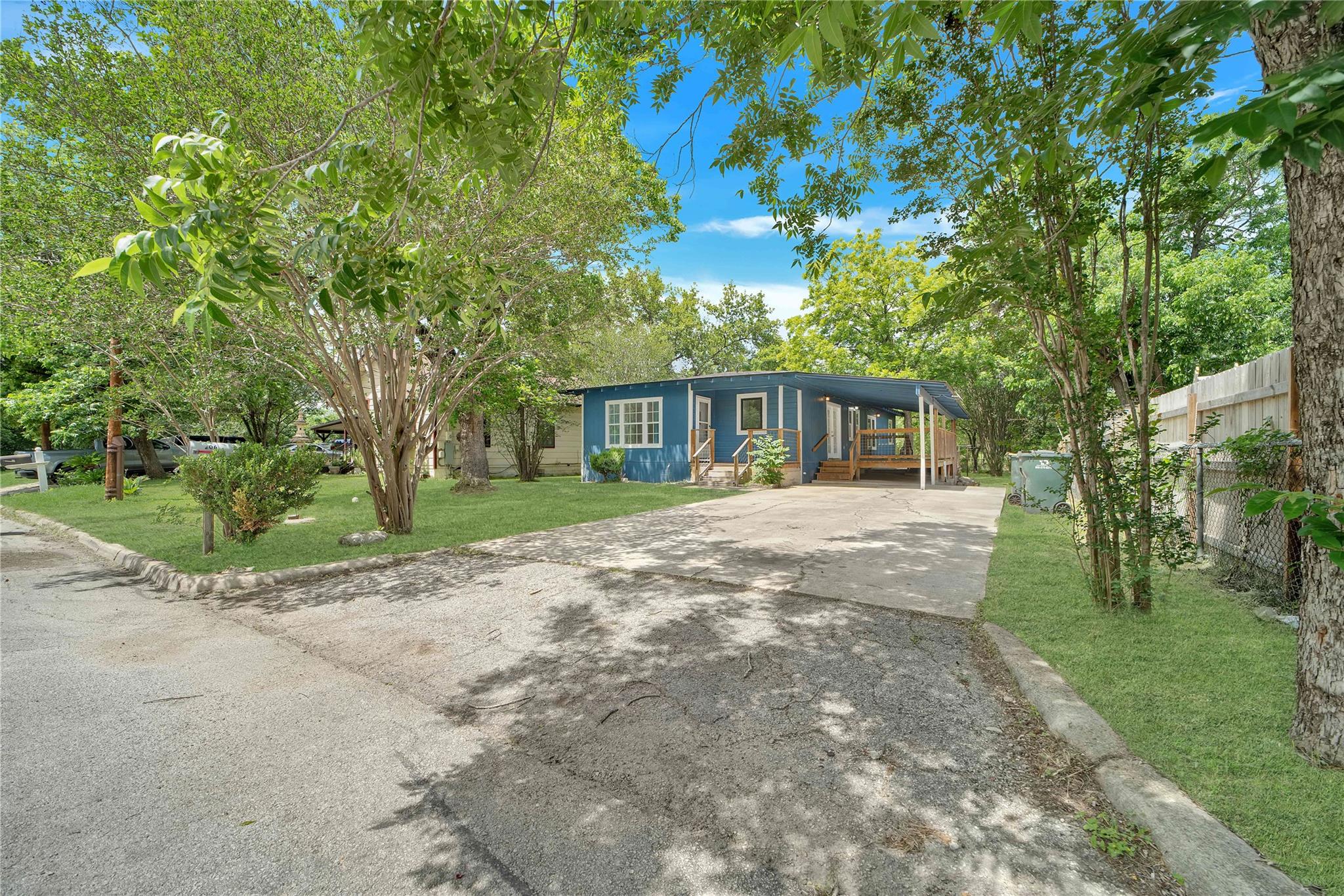 206 Sherwood ST — photo 3