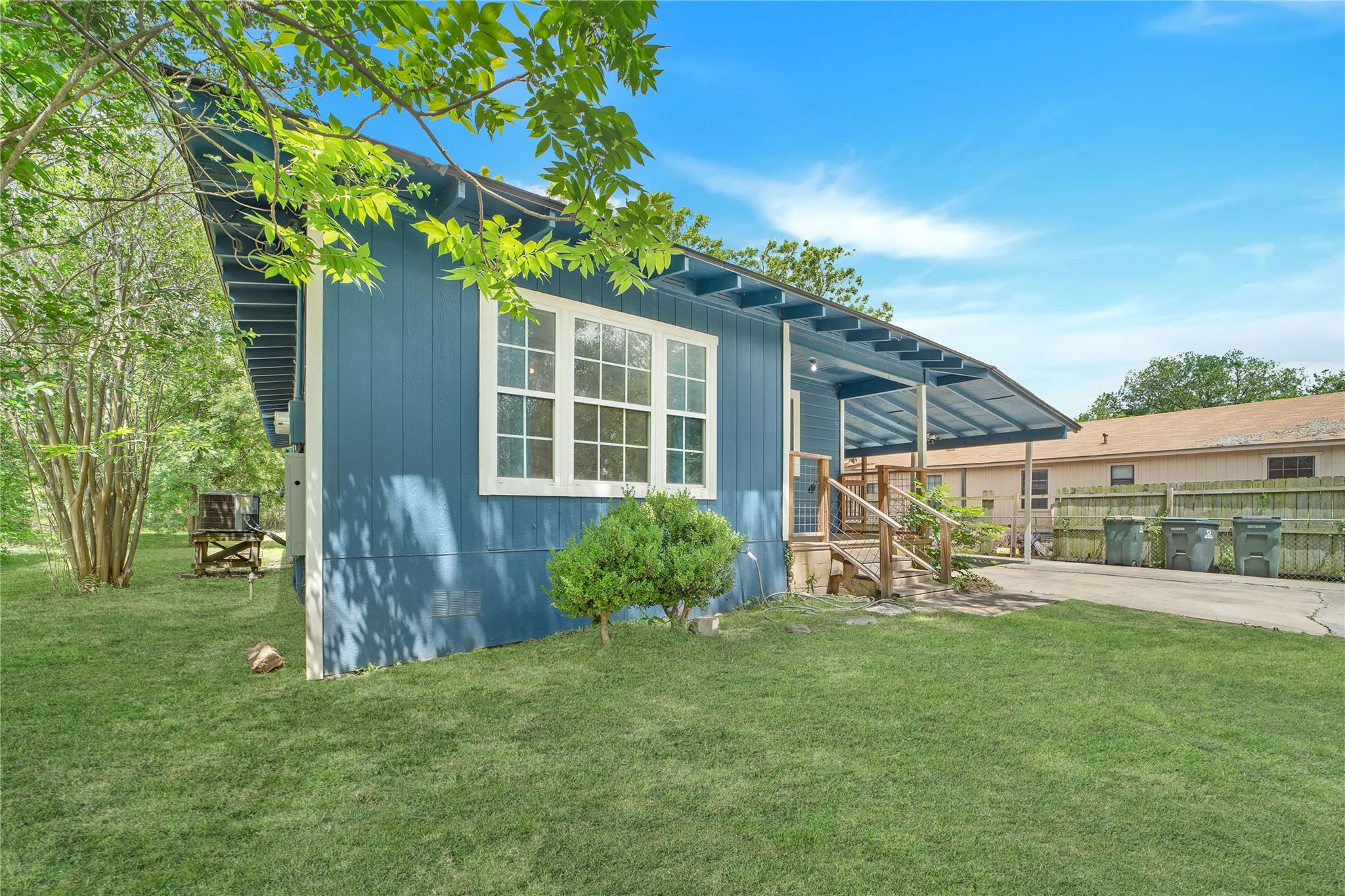 206 Sherwood ST — photo 4
