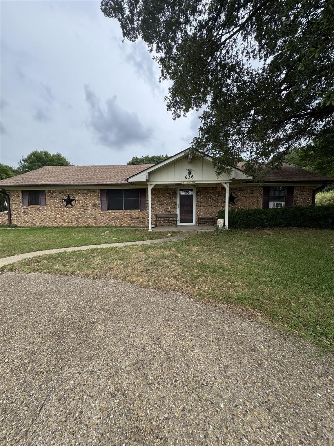 636 Kempner ST — photo 3