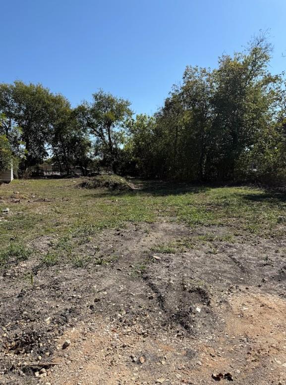 502 Alamo ST — photo 3
