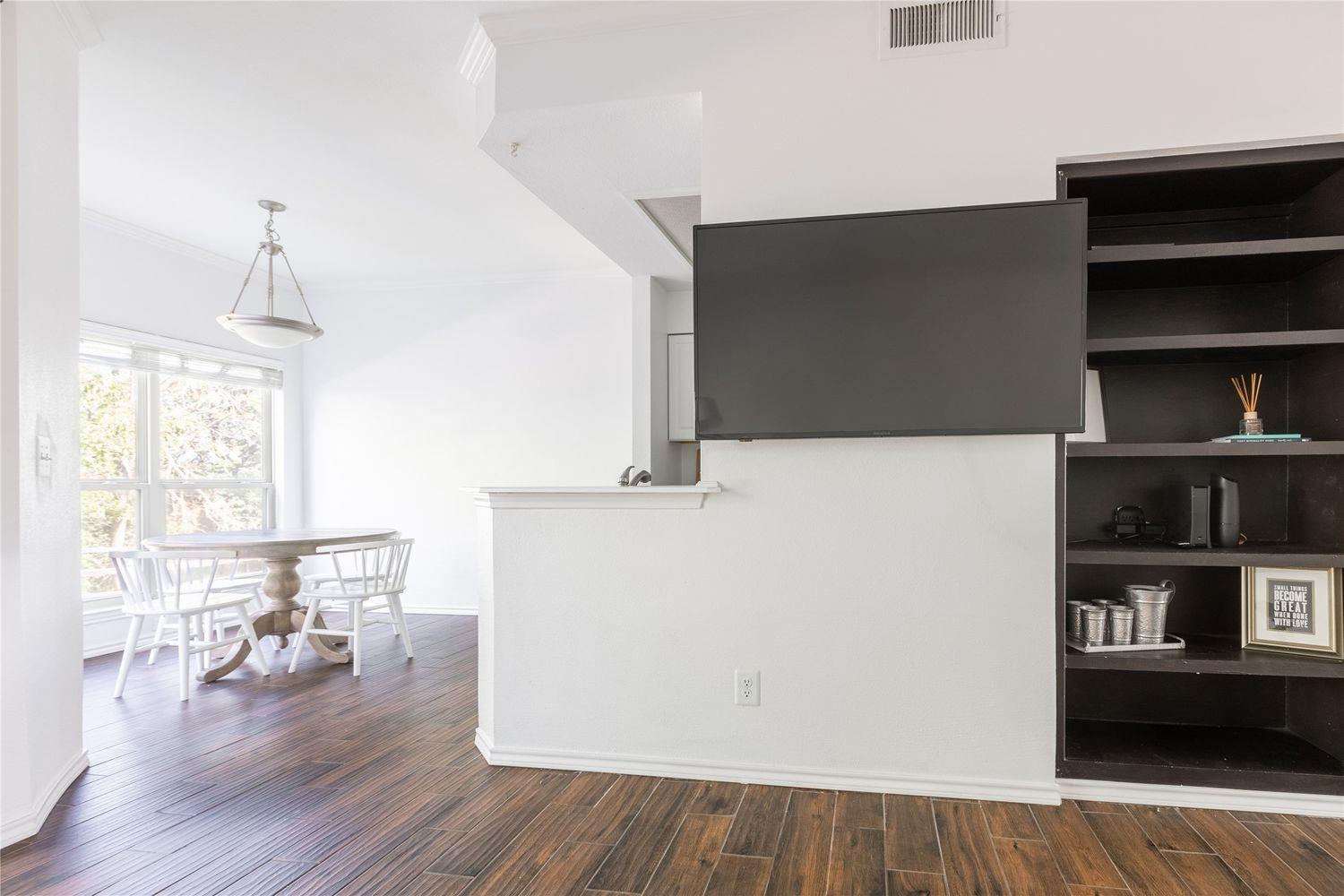 6000 Shepherd Mountain CV #1102 — photo 4