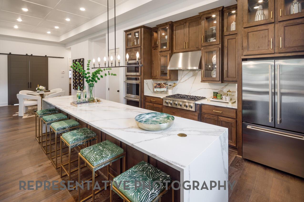 401 Jates Field BND — photo 3