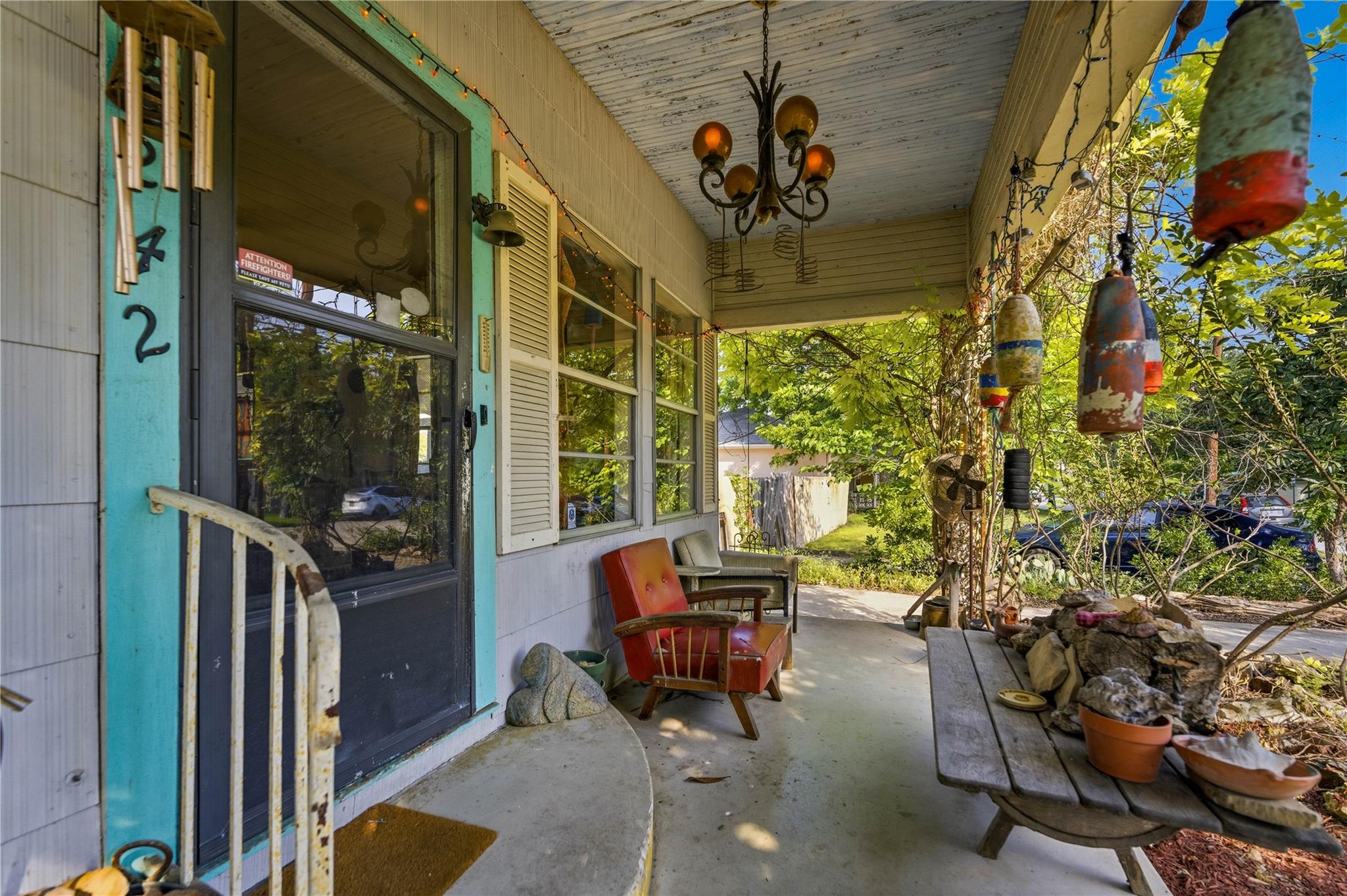 242 Sycamore Ave — photo 4