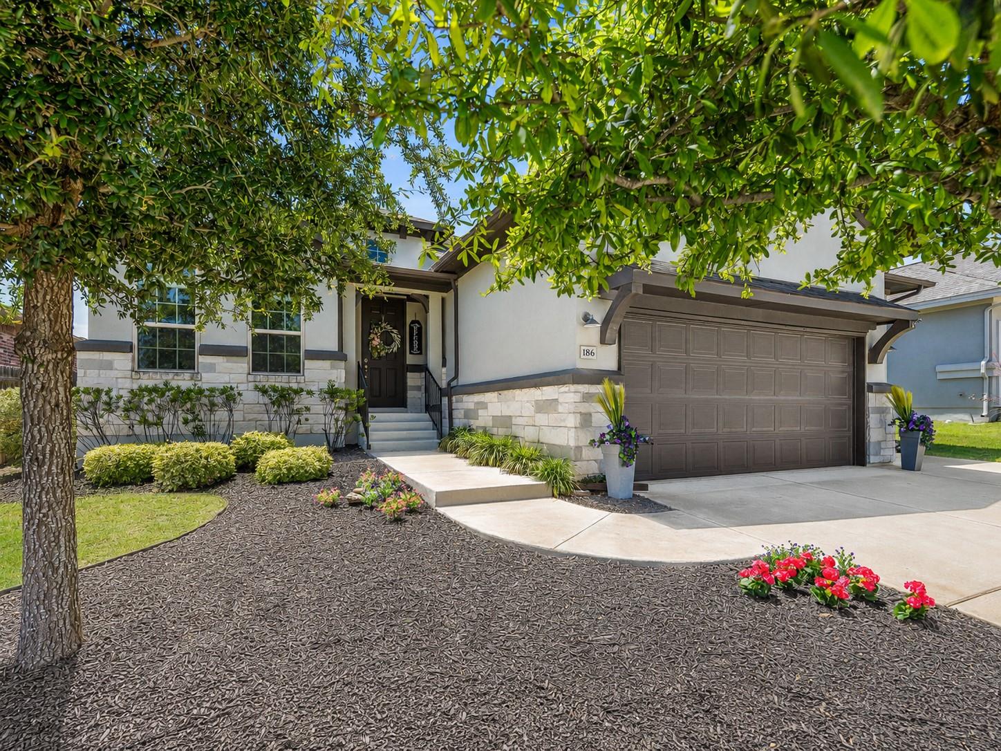 186 Adina DR — photo 5