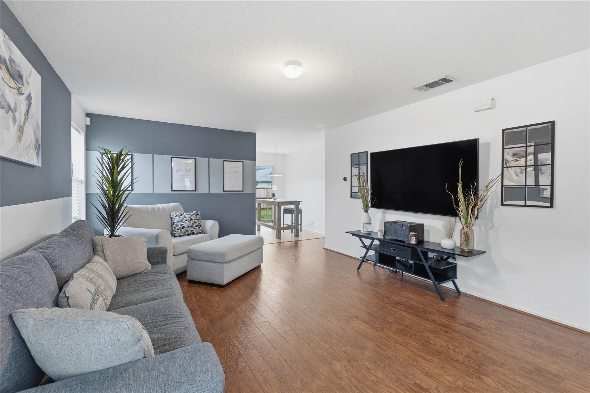 16112 Hamilton Point CIR — photo 4