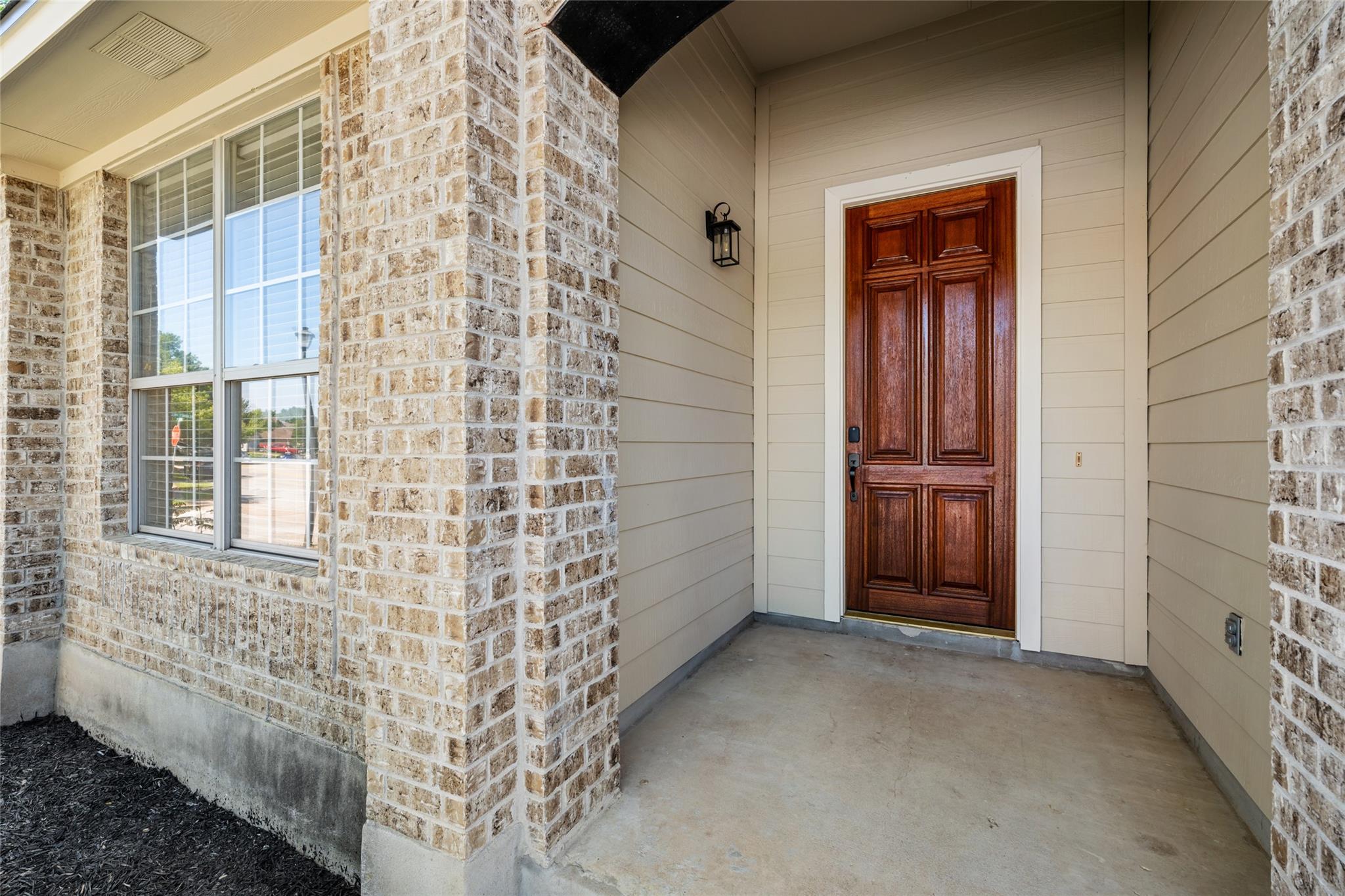 2212 Speidel DR — photo 3