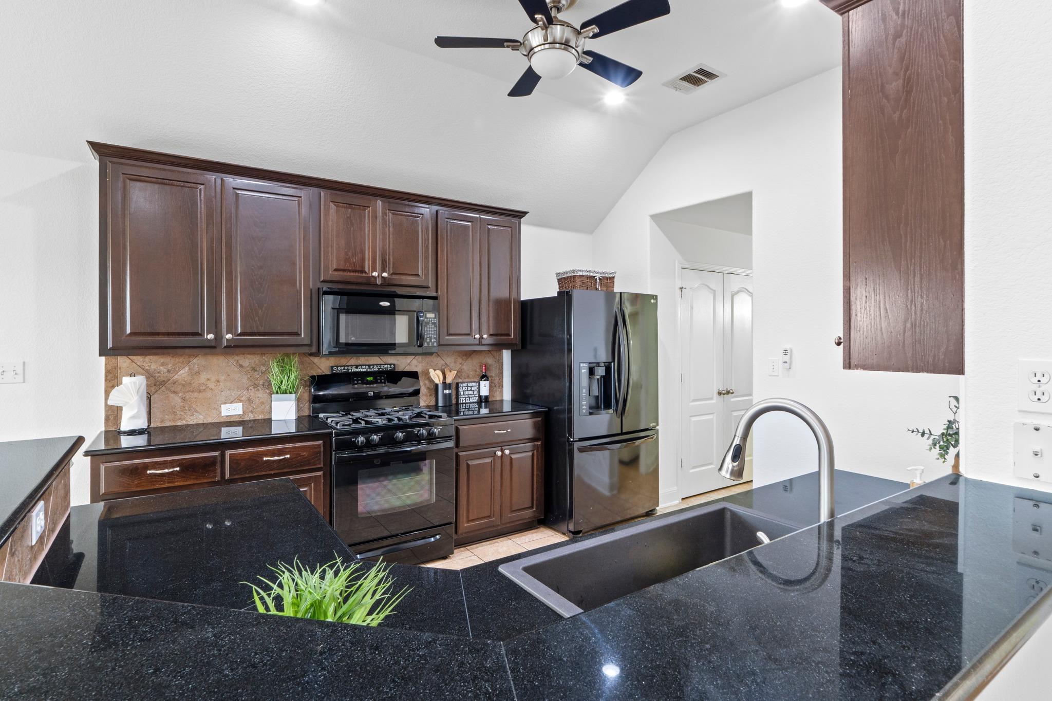 700 Walsh Hill TRL — photo 4