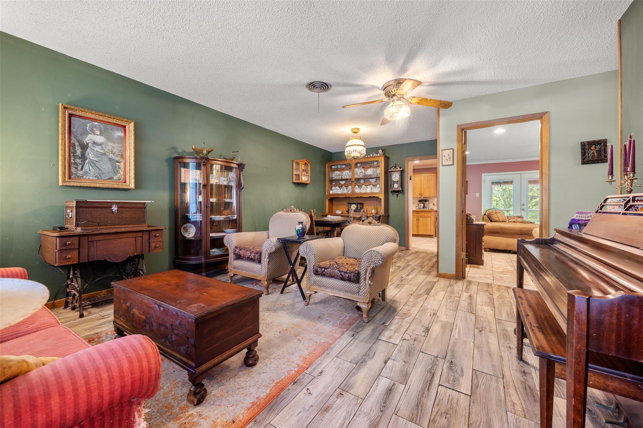 606 Liberty Ave — photo 4