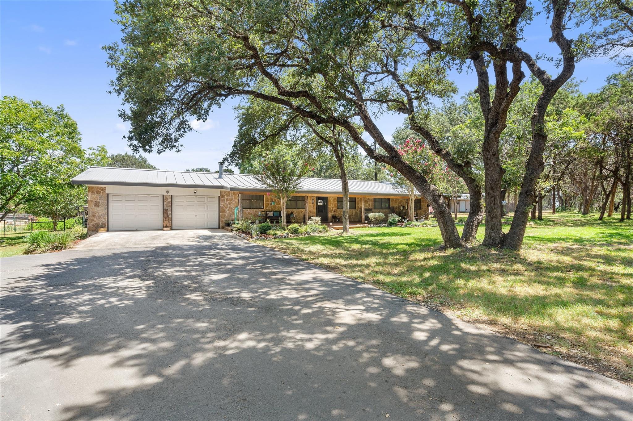 491 Lone Oak RD — photo 3