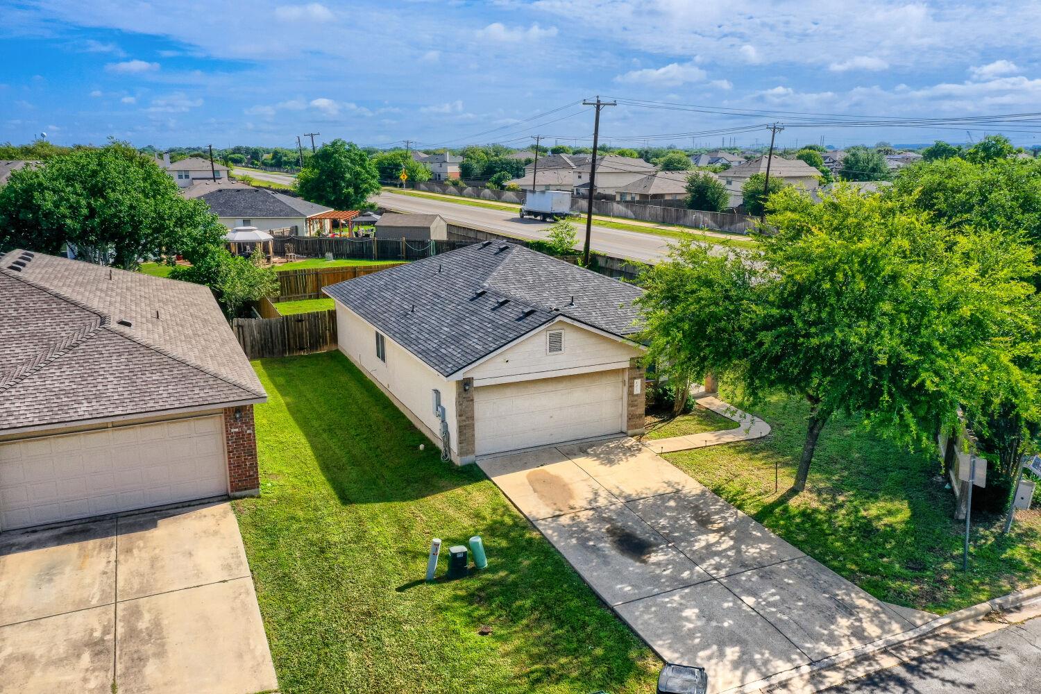 101 Adamae LN — photo 3