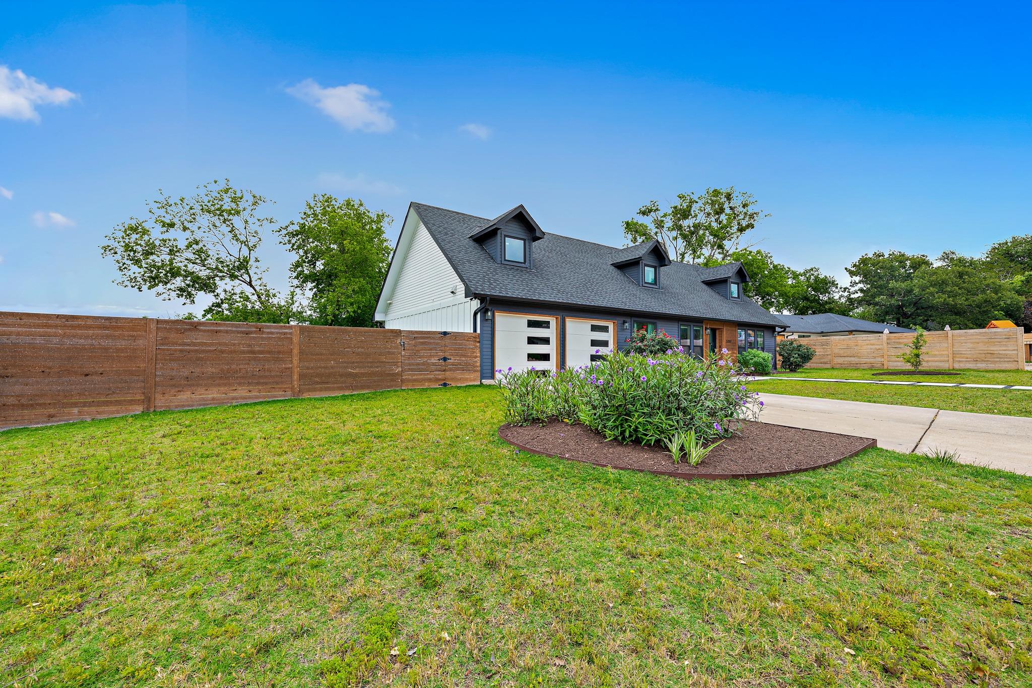 5700 Sutherlin RD — photo 3