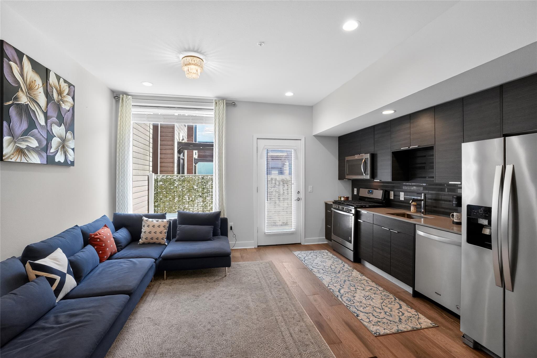 1800 4th ST #202 — photo 4
