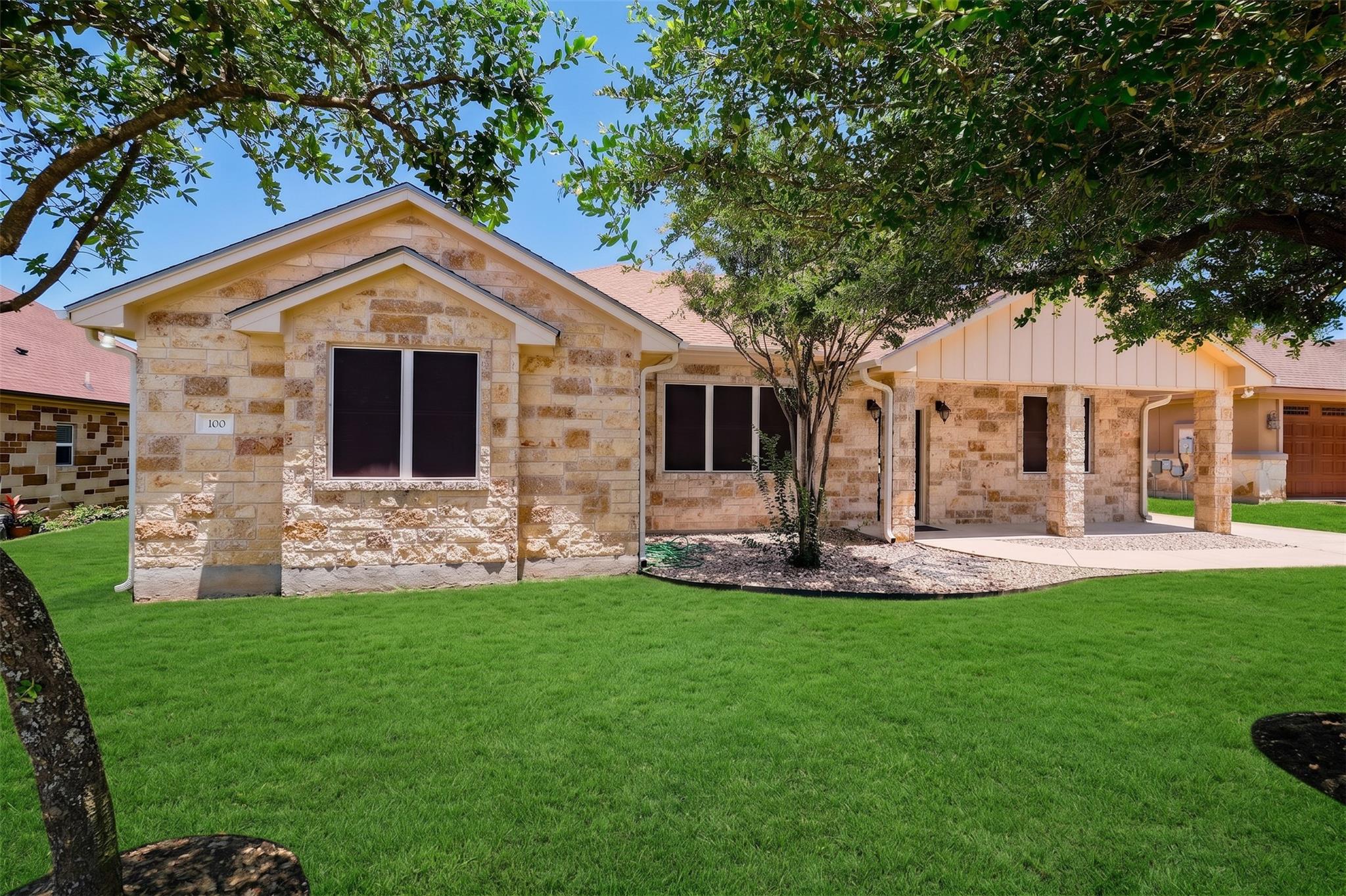 100 Magan LN — photo 3