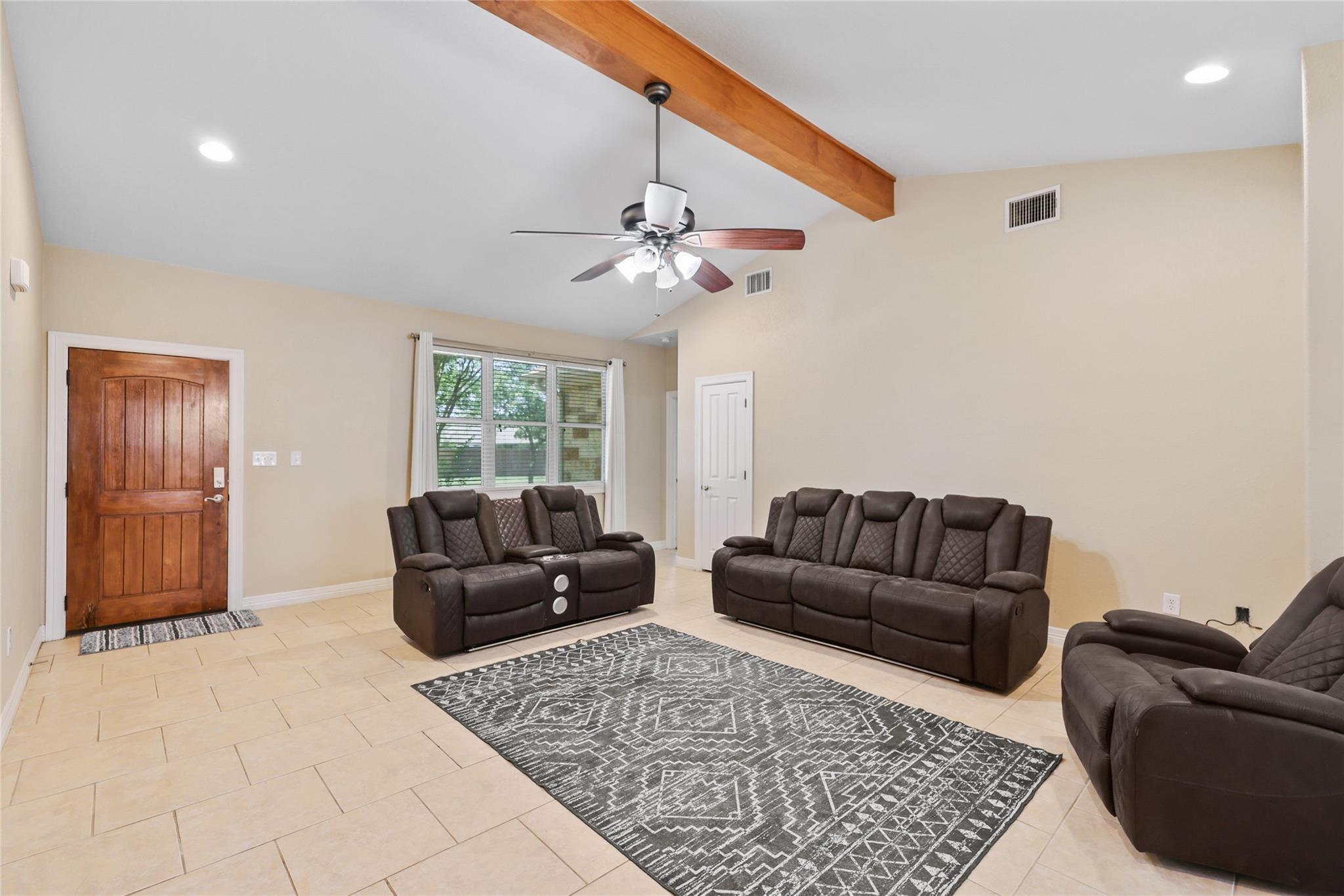 100 Magan LN — photo 4