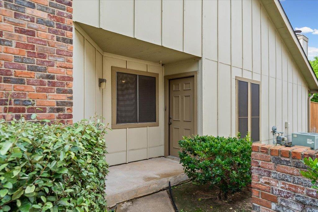 1617 Braker LN #B — photo 4