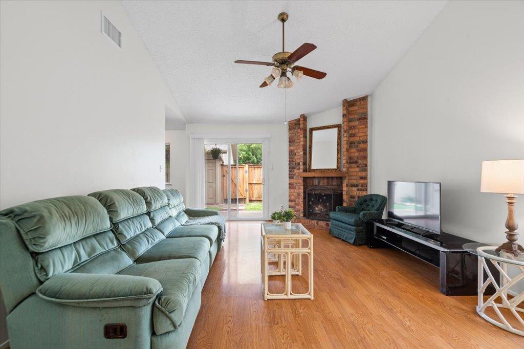 1617 Braker LN #B — photo 5