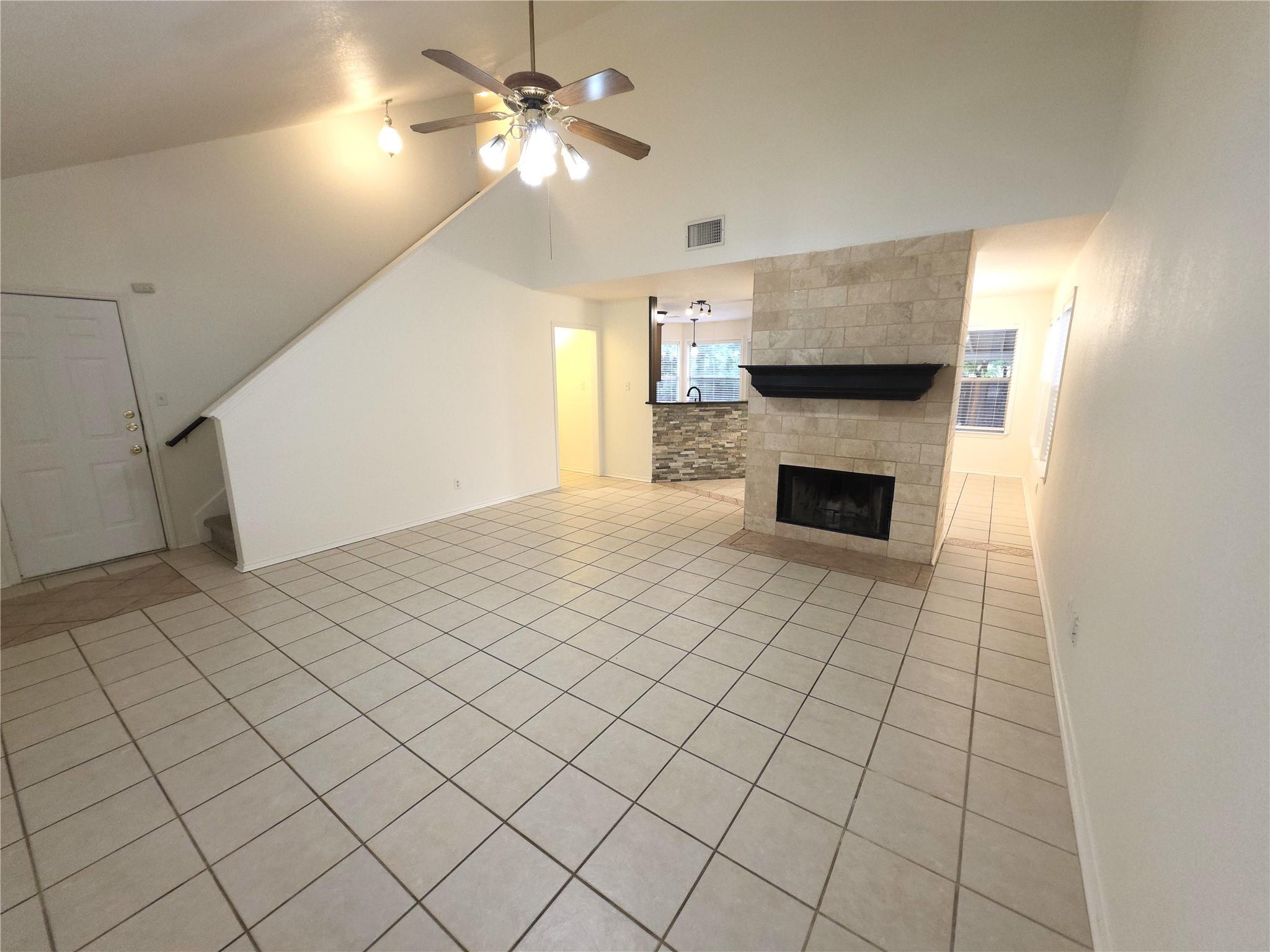 1600 Hollow Tree BLVD — photo 3