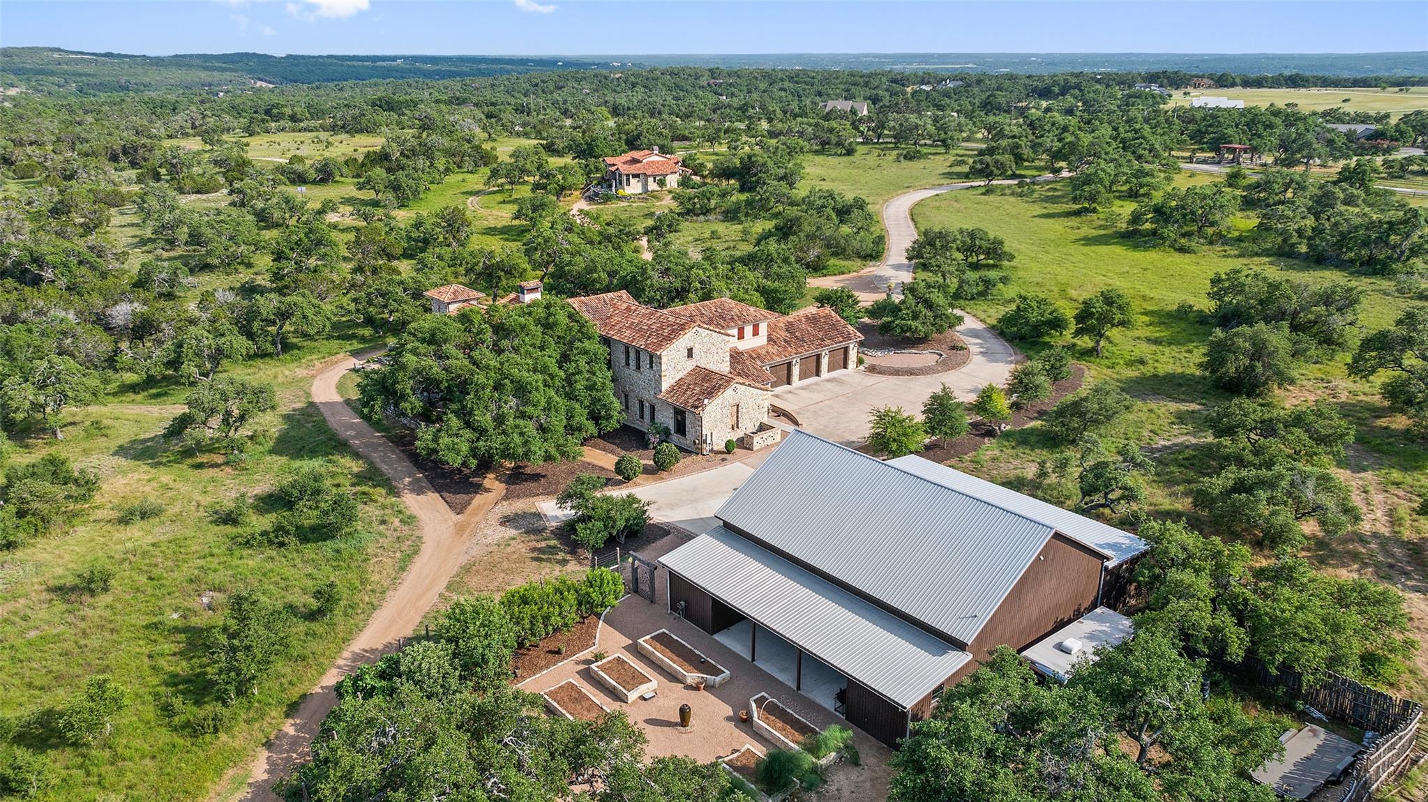 418 Cattle Trail DR