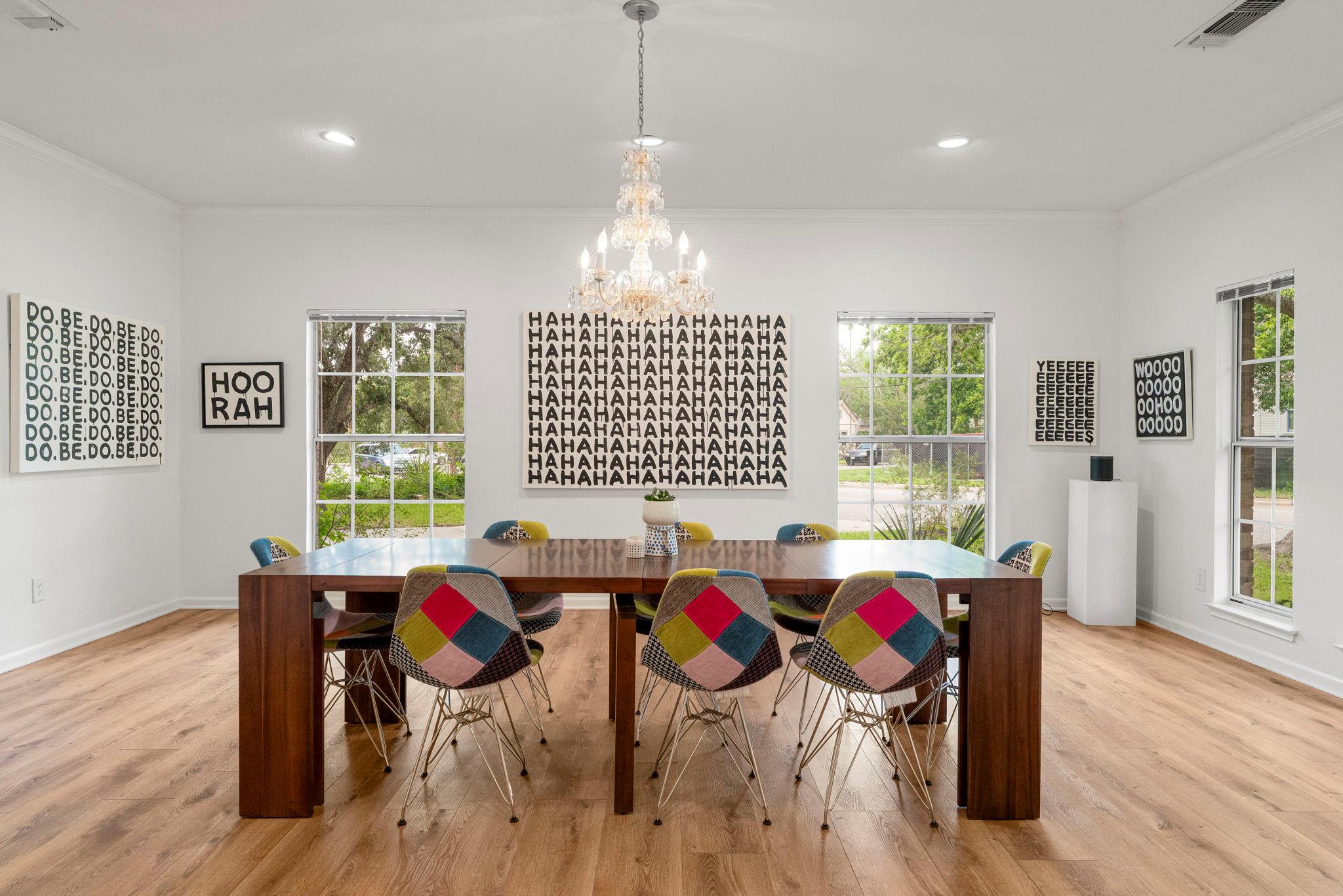 400 Hackberry ST — photo 4